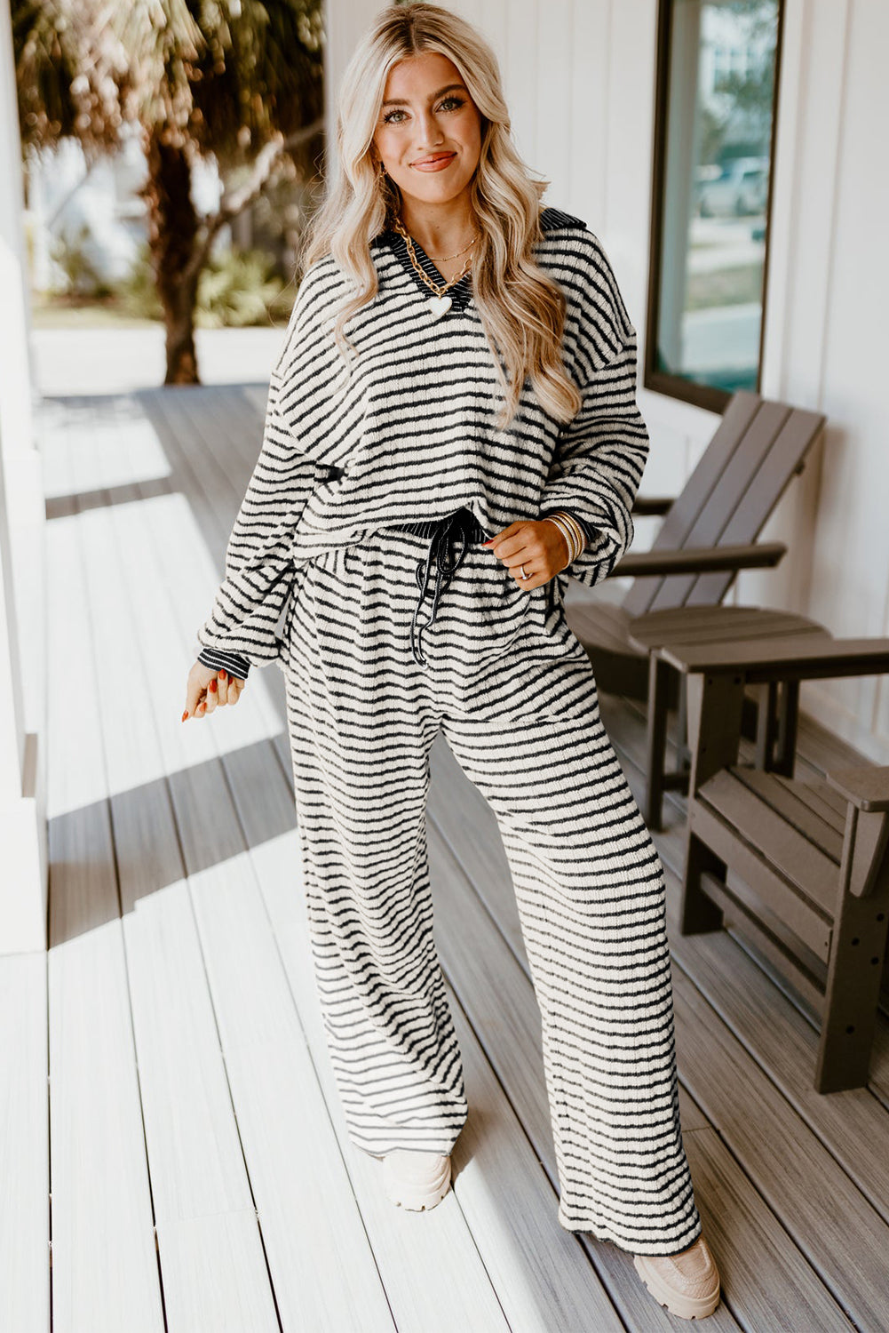 White Stripe Textured Collared Pullover Top and Drawstring Pants Set