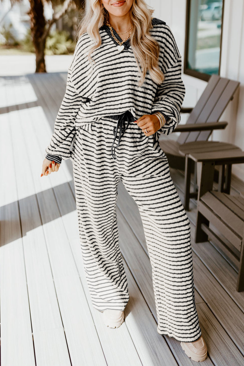 White Stripe Textured Collared Pullover Top and Drawstring Pants Set