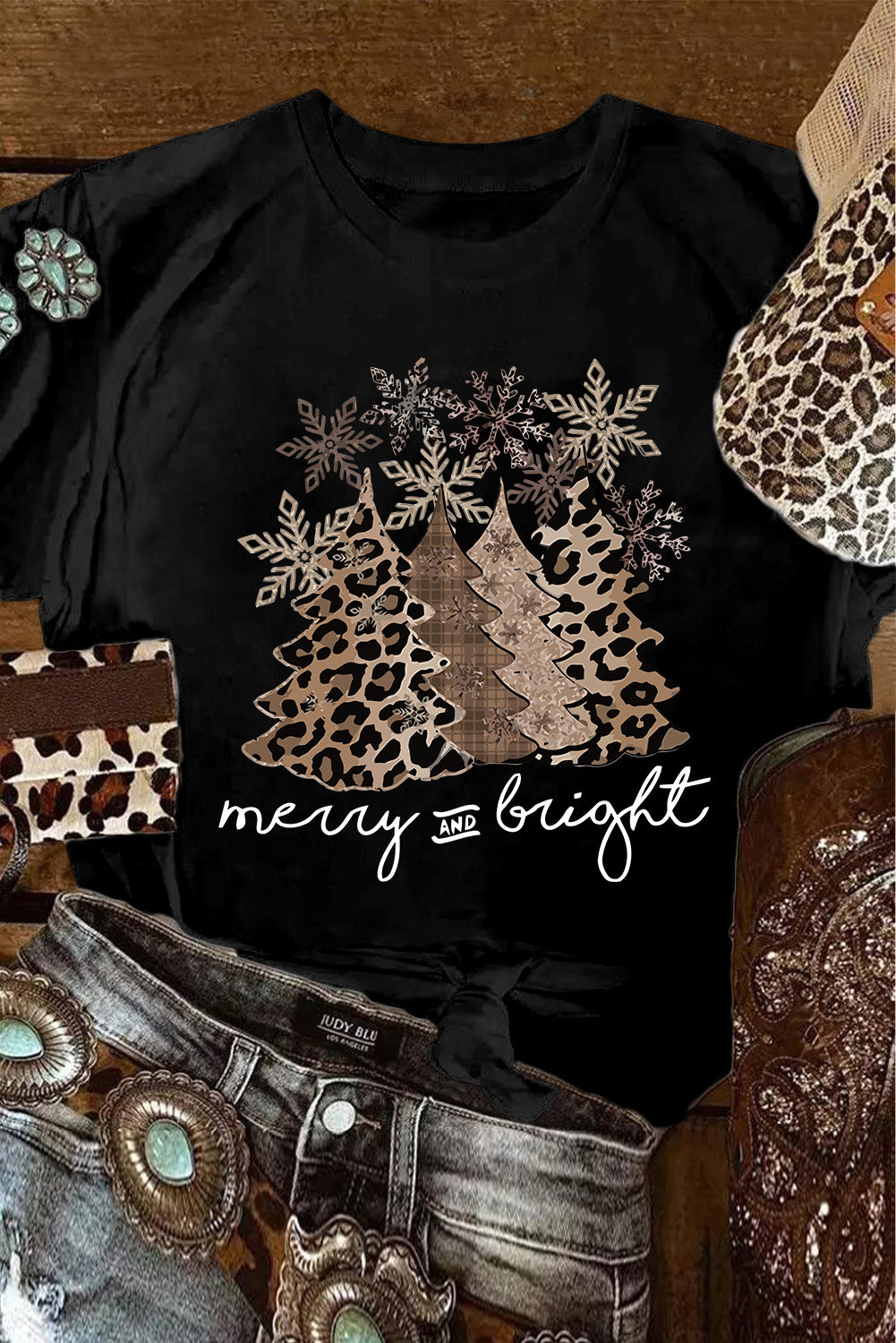 Black Leopard Christmas Tree Heat Transfer Printing Crew Neck Graphic T Shirt